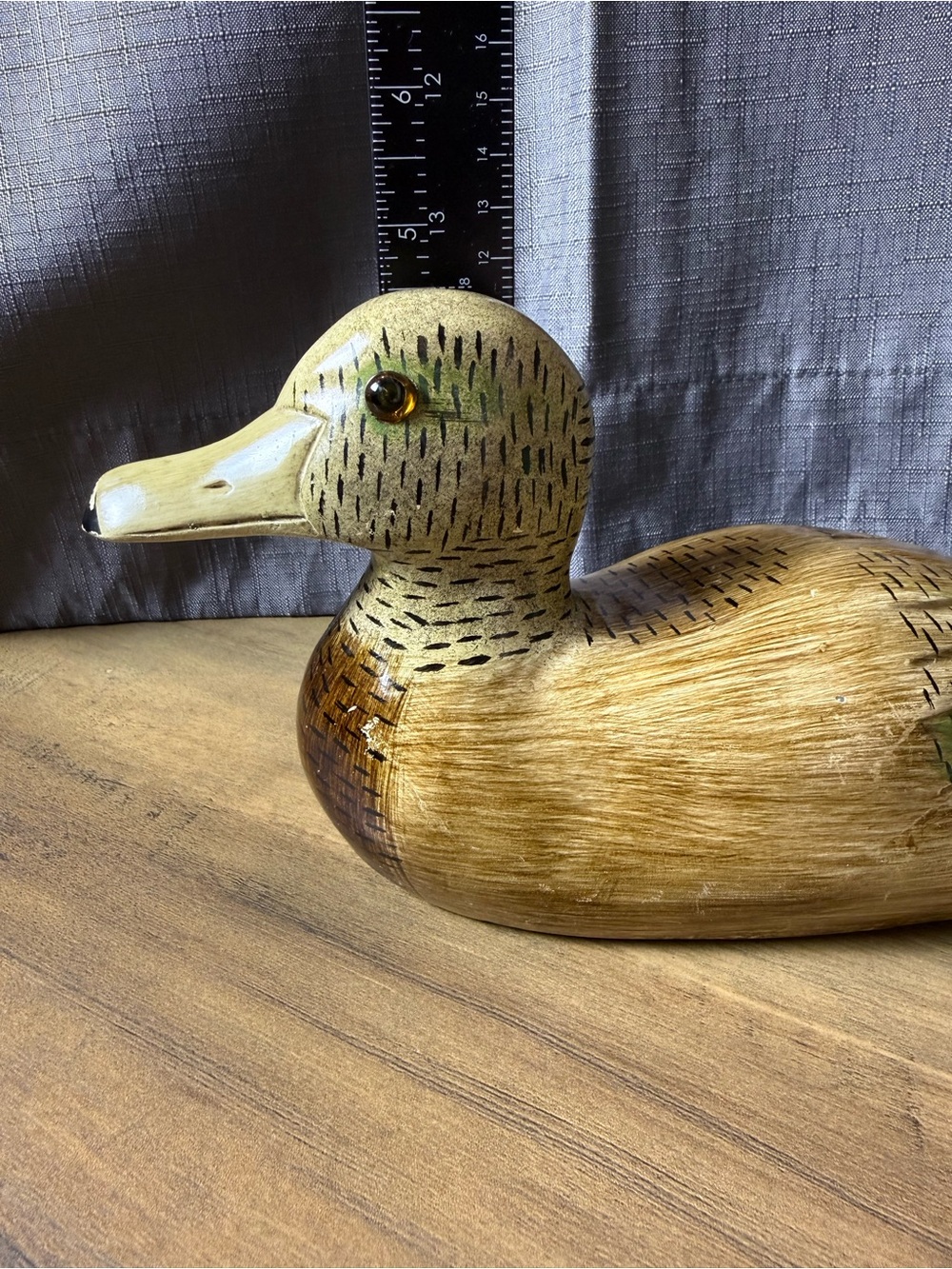 Hand-Carved and Painted Wooden Duck Décor - Picture 7 of 8